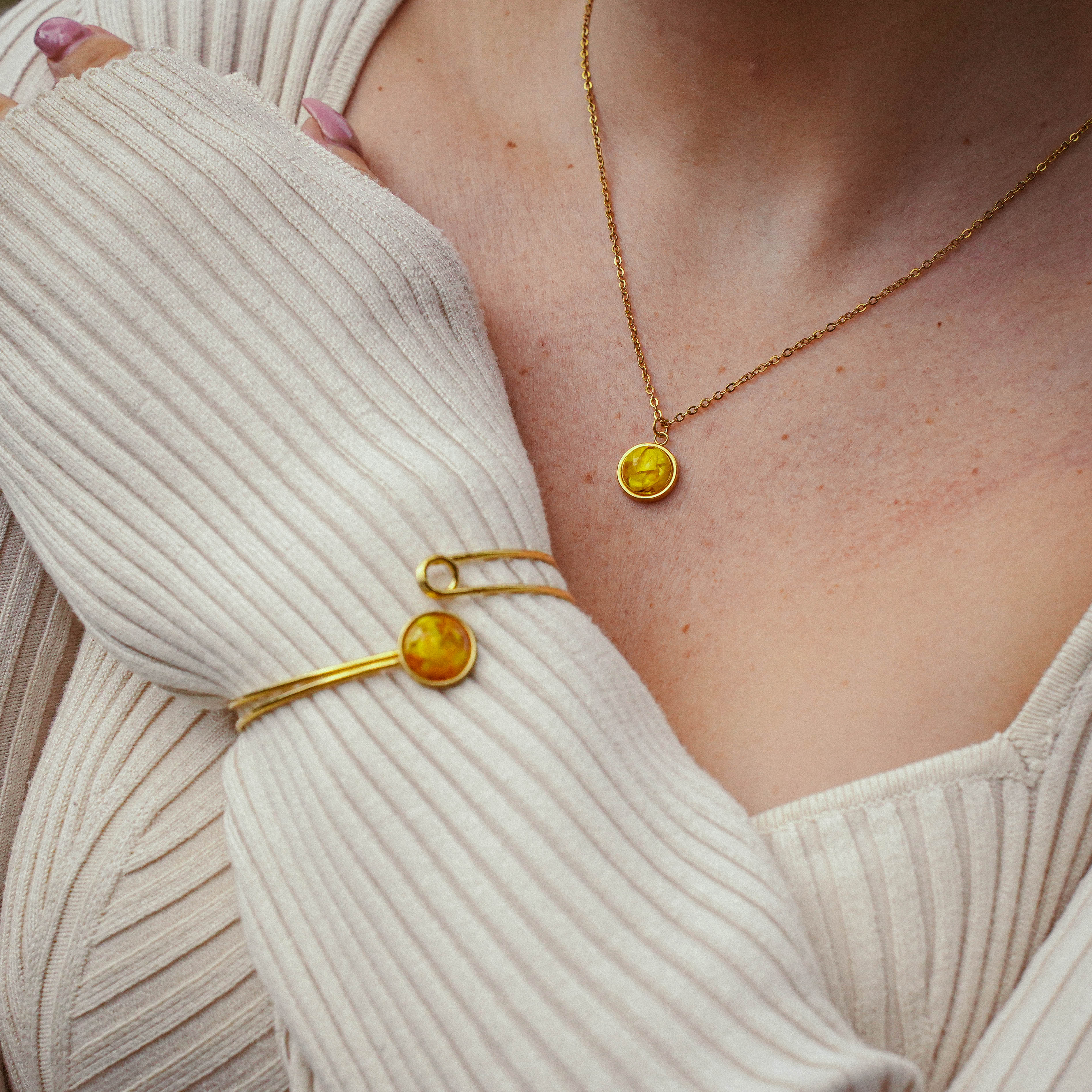 Yellow Evergreen Necklace in Golden Stainless Steel