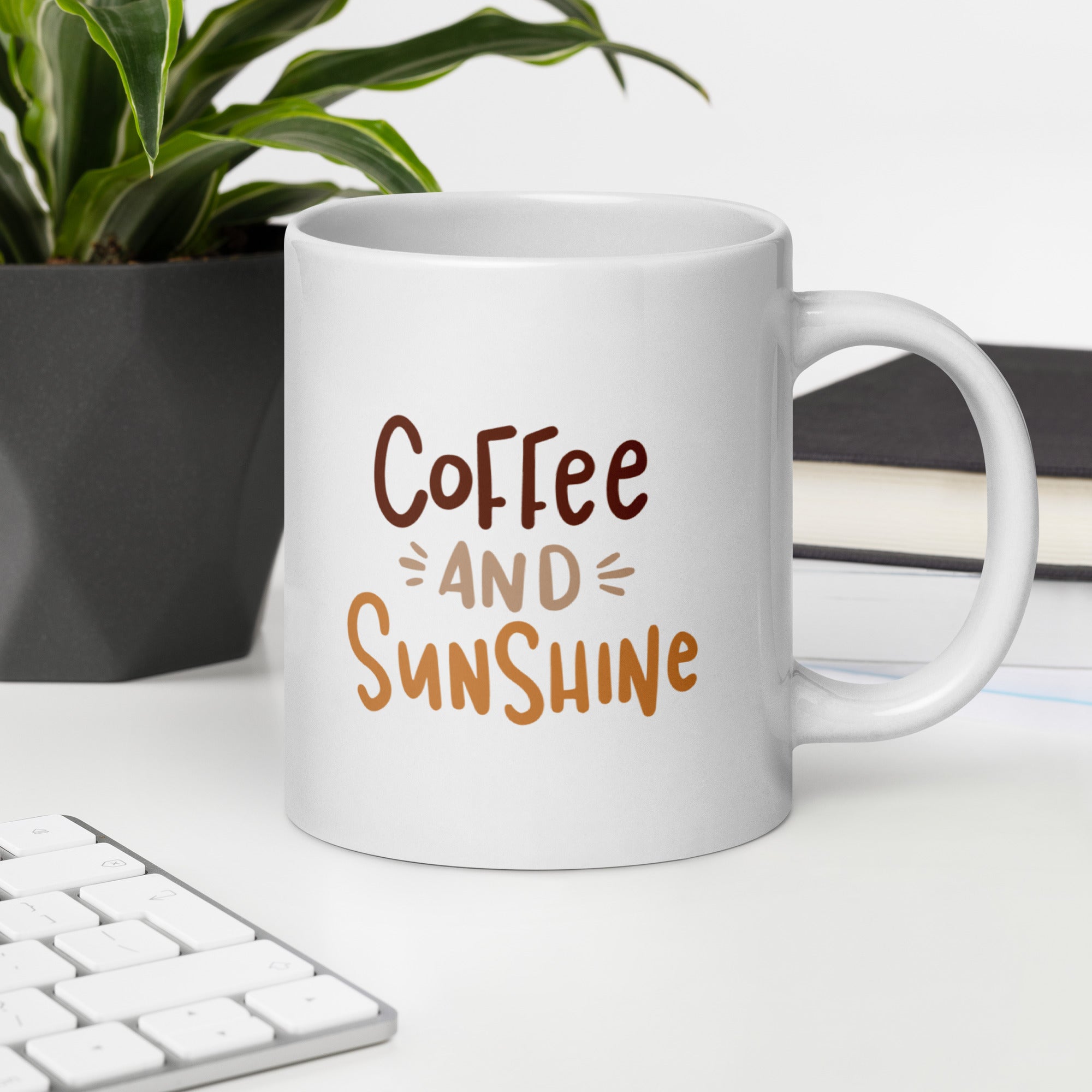 "Coffee and Sunshine" Mug - Caneca